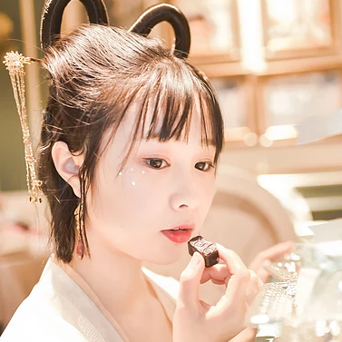 清新可愛小女孩女生頭像，唯美古風真人頭像