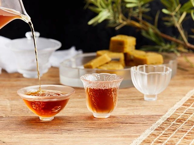 琉璃茶具美哉！淺析精致茶具設(shè)計(jì)介紹