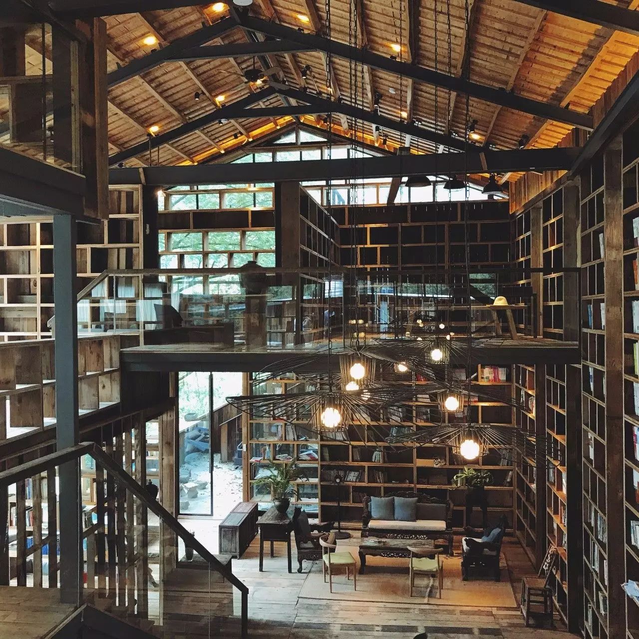 青田坐忘閣·藏書閣民宿，找回初心尋找回家的路