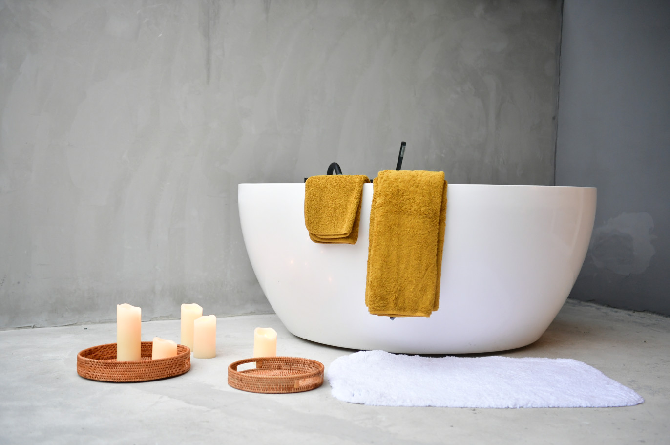 三亞·六甲，大海中放肆的玩才對得起青春