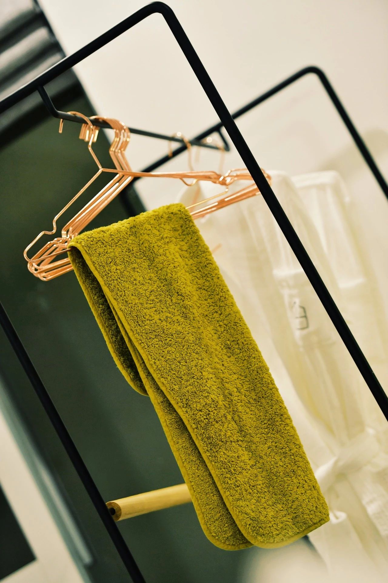 三亞·六甲，大海中放肆的玩才對得起青春