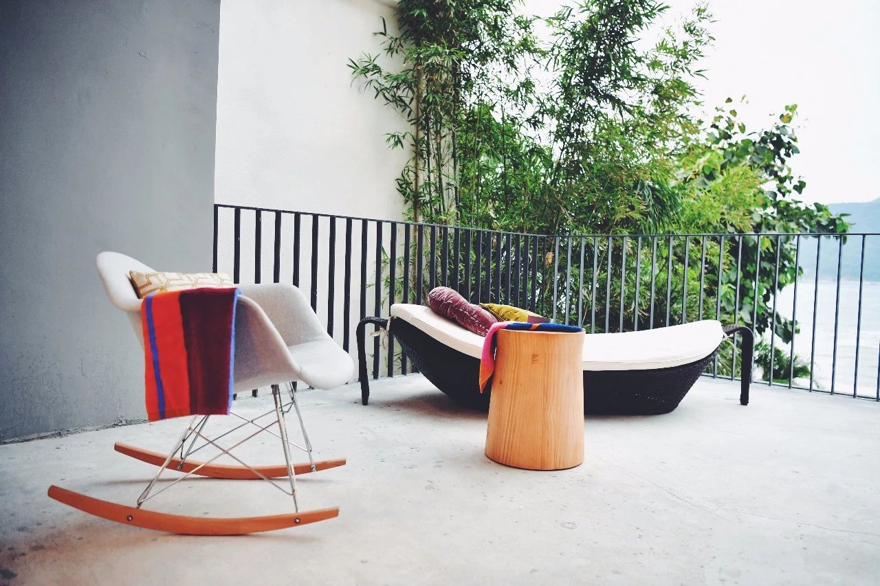 三亞·六甲，大海中放肆的玩才對得起青春