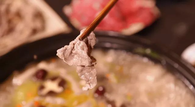 光和云朵·雪寶頂，喂馬劈柴看盡四季繁華