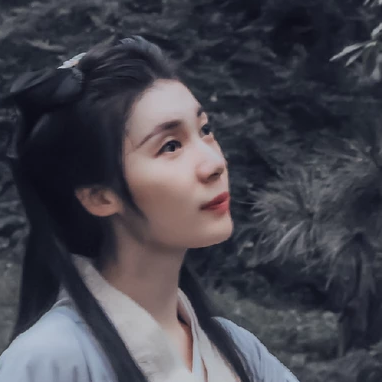 素雅復(fù)古帶傘女生頭像，唯美古風(fēng)真人頭像