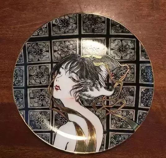 自帶仙氣的手繪插畫，古典與現(xiàn)代的巧妙結(jié)合