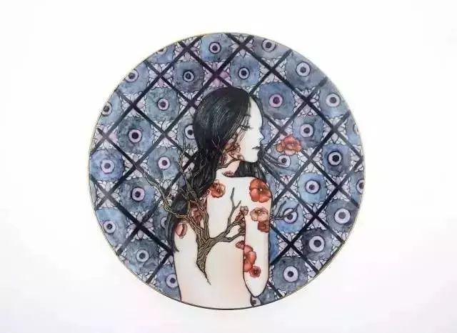 自帶仙氣的手繪插畫，古典與現(xiàn)代的巧妙結合