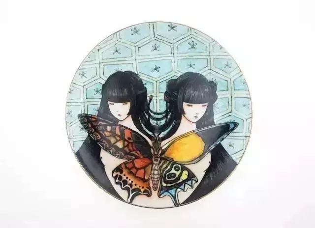 自帶仙氣的手繪插畫，古典與現(xiàn)代的巧妙結合