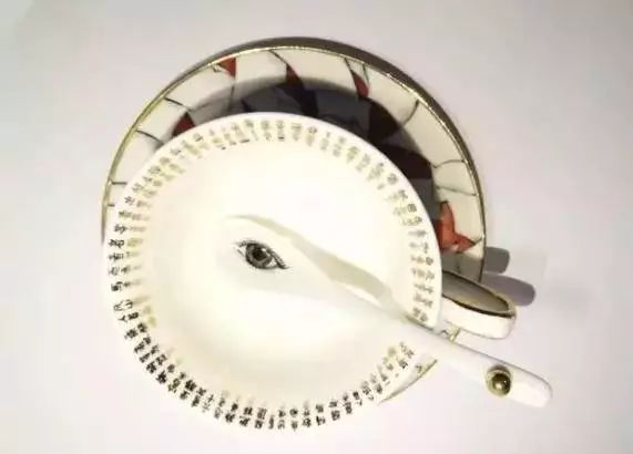 自帶仙氣的手繪插畫，古典與現(xiàn)代的巧妙結(jié)合