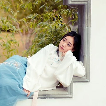 清新文藝淡雅女生頭像，唯美古風(fēng)真人頭像