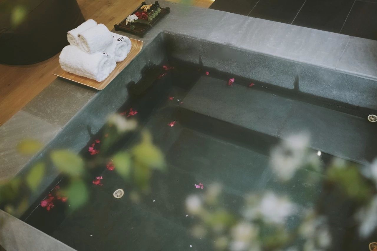 成都·坐忘森林，一宿一悟在火鍋之城住森林里