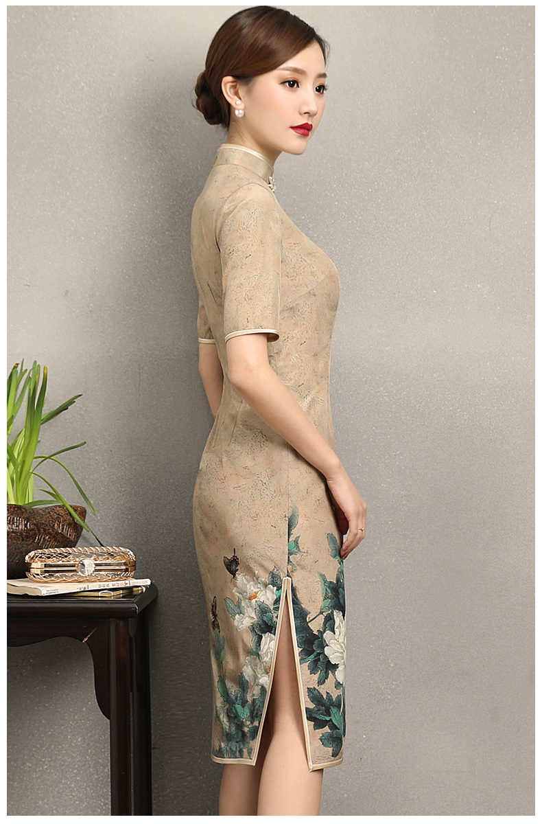 復古韻味旗袍，牡丹蝶香旗袍裙