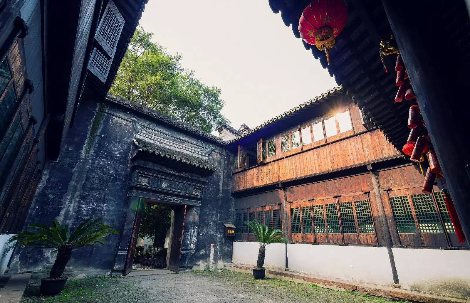 中國(guó)最適合私奔的10個(gè)古鎮(zhèn)：春暖花開(kāi)旅途美麗！