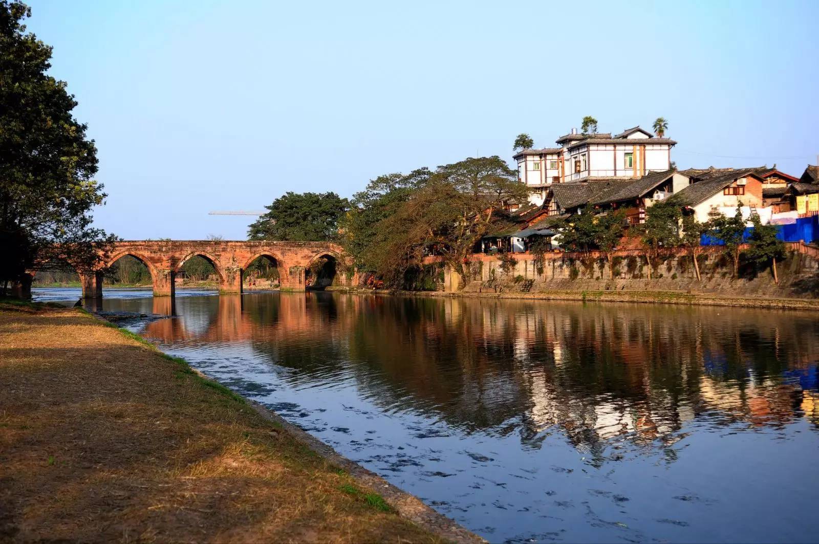 中國最適合私奔的10個古鎮(zhèn)：春暖花開旅途美麗！