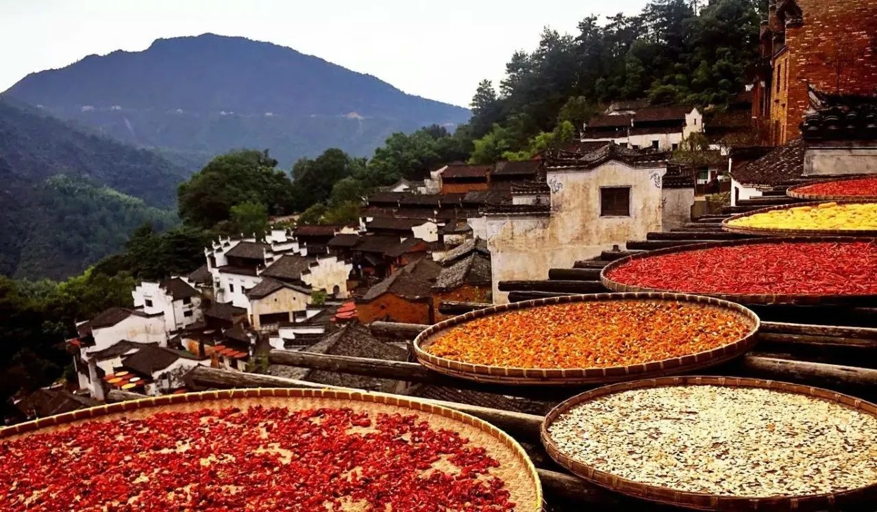 中國最適合私奔的10個(gè)古鎮(zhèn)：春暖花開旅途美麗！