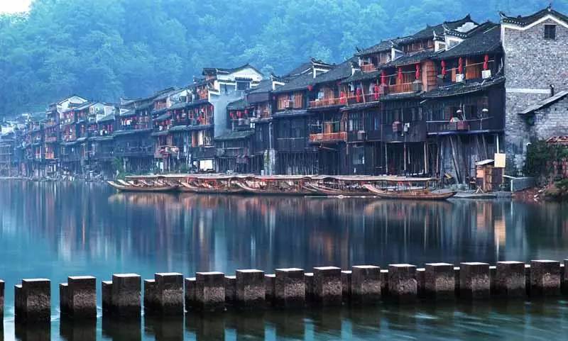 中國最適合私奔的10個古鎮(zhèn)：春暖花開旅途美麗！