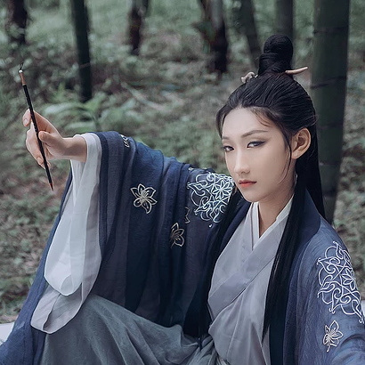 禪意喝酒女生頭像，唯美古風(fēng)真人頭像