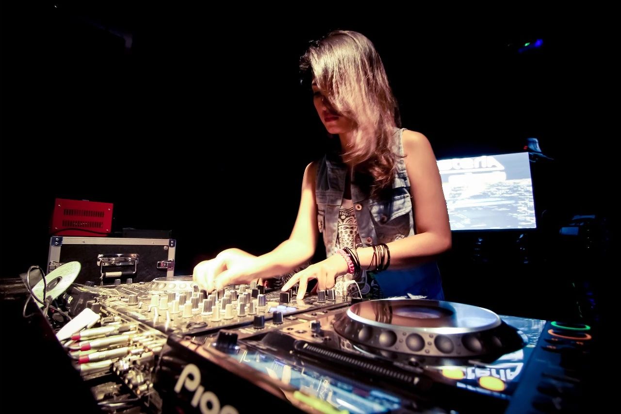 銀川·印象熙岸，經(jīng)典徽派造型巧妙的融合在古鎮(zhèn)