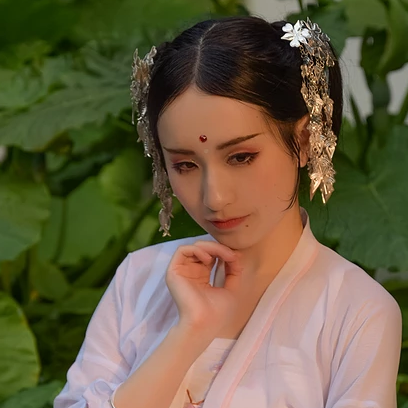 青山煙雨女生頭像，唯美古風(fēng)真人頭像