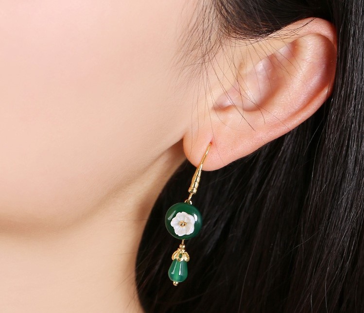 復古小花朵綠瑪瑙耳環(huán)，古風文藝復古首飾