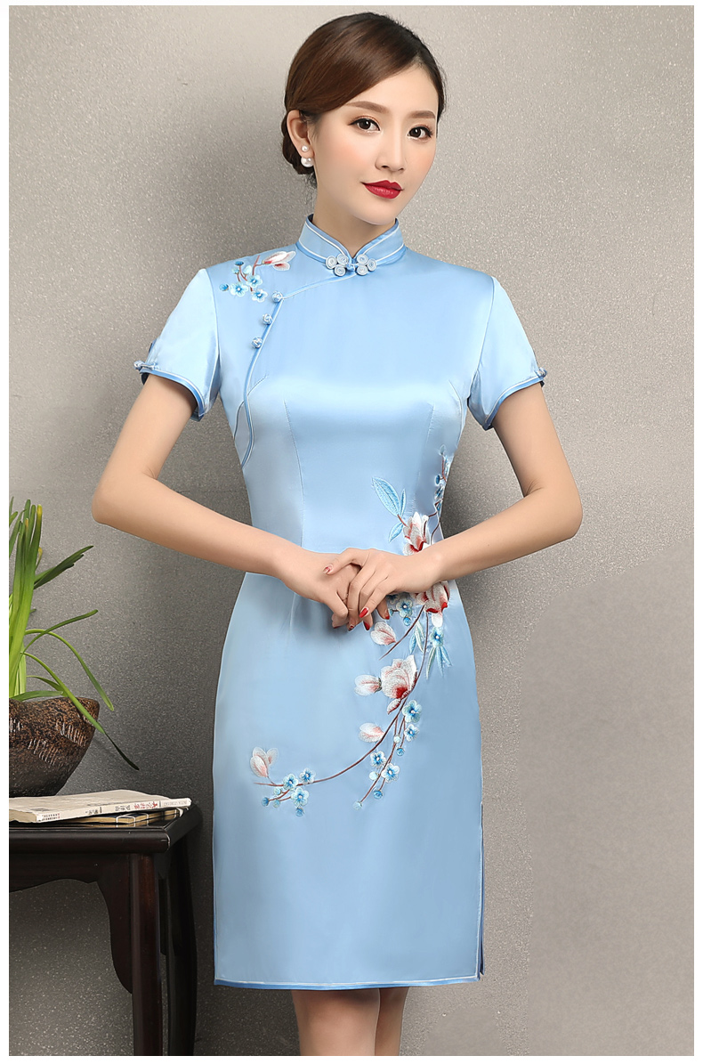 淡藍清新繡花旗袍，散香時尚旗袍裙