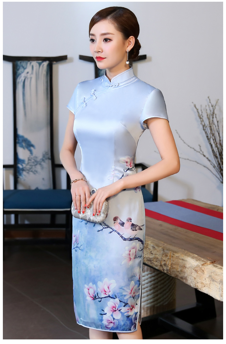 優(yōu)雅蘭花藍(lán)色旗袍，淡雅清新旗袍裙