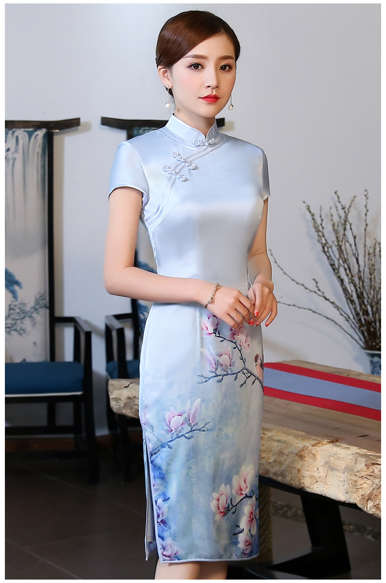 優(yōu)雅蘭花藍(lán)色旗袍，淡雅清新旗袍裙