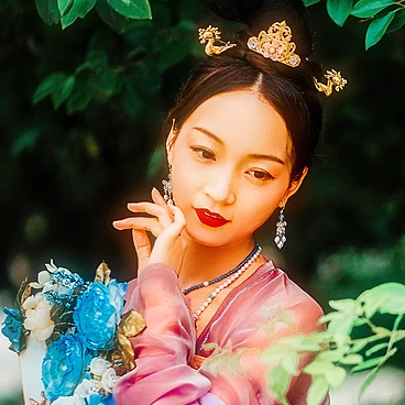 多彩花團(tuán)扇女生頭像，唯美古風(fēng)真人頭像