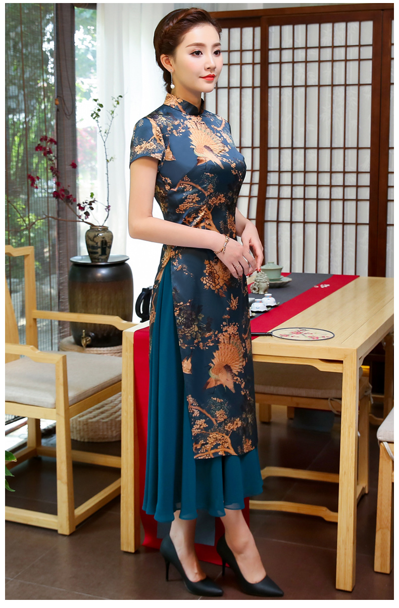 吉祥孔雀圖旗袍，家佳樂文學(xué)奧黛旗袍裙