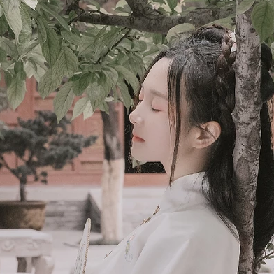 甜美可愛帶傘團扇女生頭像，唯美古風(fēng)真人頭像