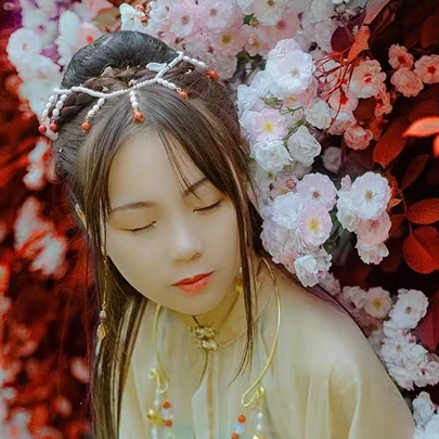 花開芬芳女生頭像，唯美古風(fēng)真人頭像