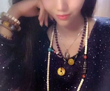 手串怎么戴？左戴玉右戴銀養(yǎng)生更養(yǎng)人！