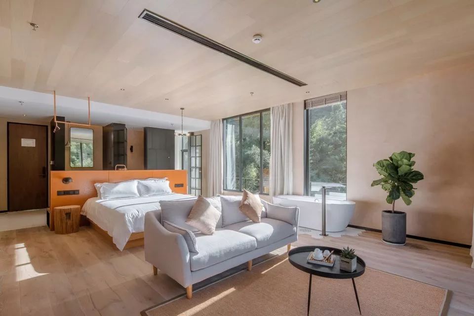 3個(gè)水泥灰時(shí)尚民宿：一種最本質(zhì)的美感