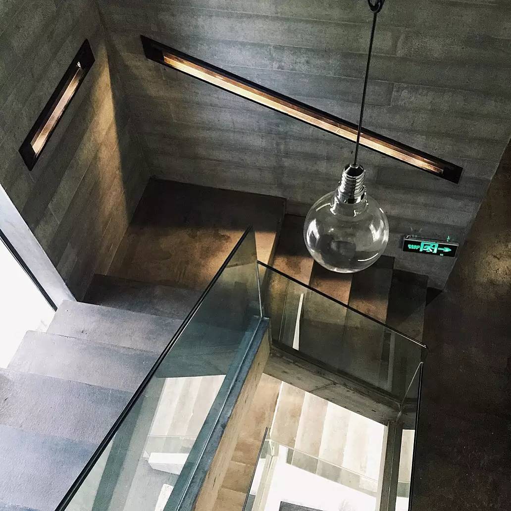 3個水泥灰時(shí)尚民宿：一種最本質(zhì)的美感