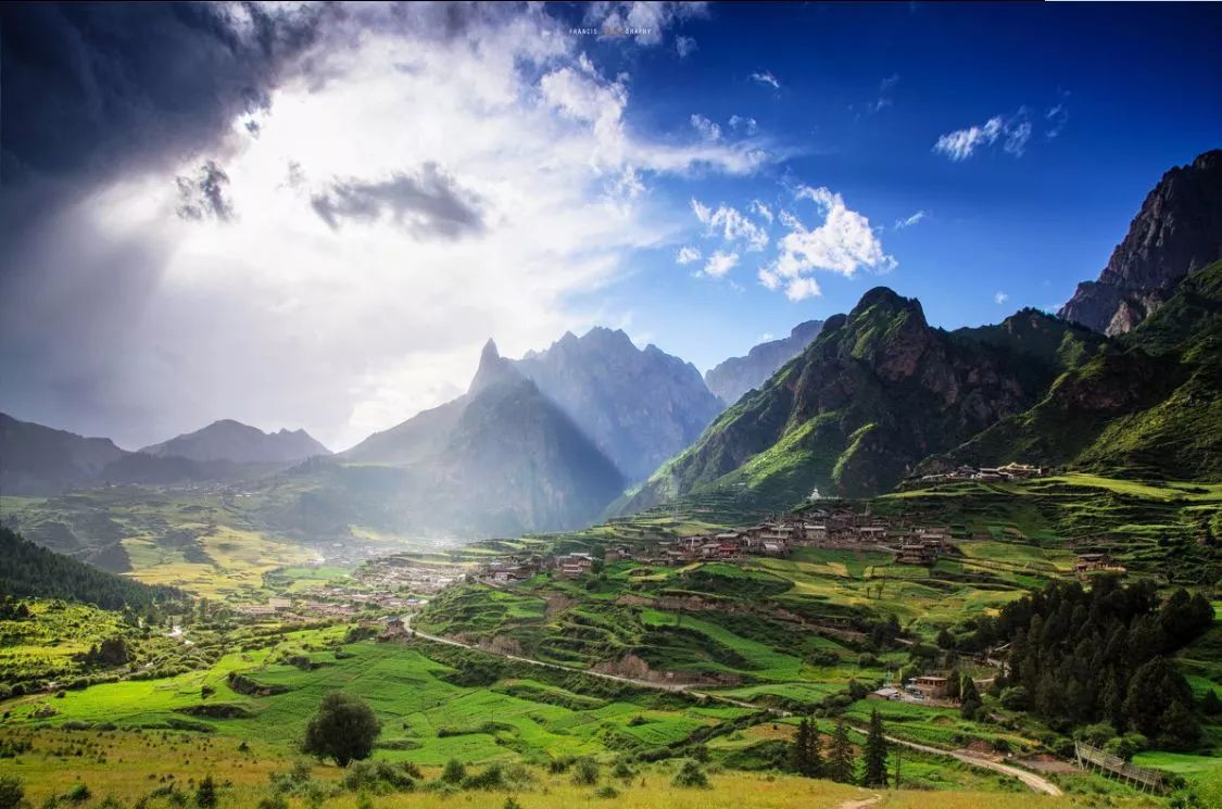 古鎮(zhèn)情懷：30個(gè)古鎮(zhèn)愿有人與你一起踏足！