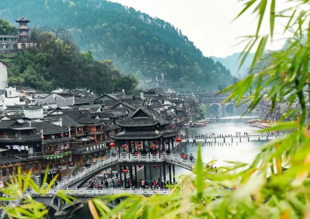 古鎮(zhèn)情懷：30個古鎮(zhèn)愿有人與你一起踏足！