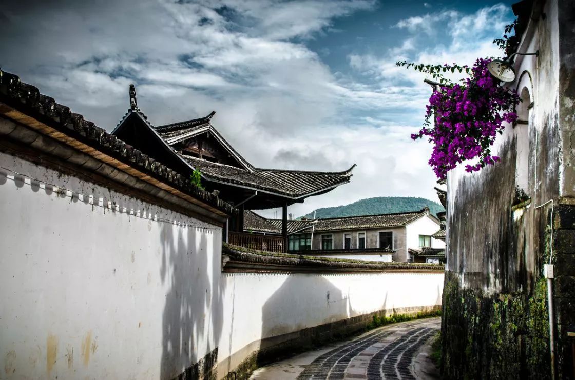 古鎮(zhèn)情懷：30個古鎮(zhèn)愿有人與你一起踏足！