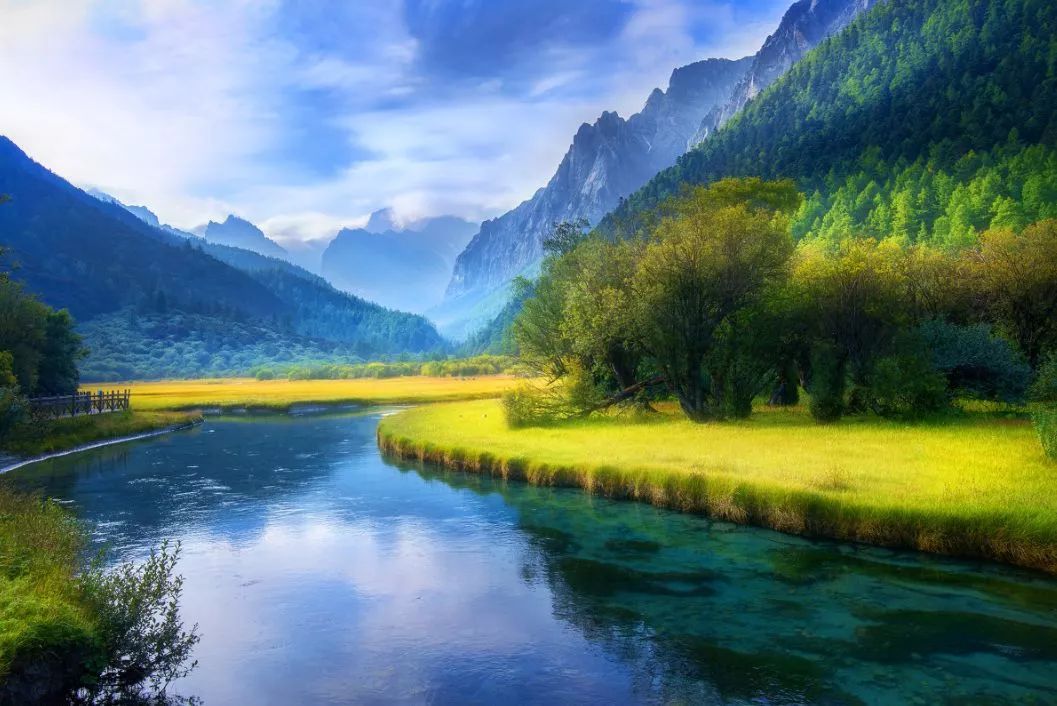 遇見中國(guó)最美的風(fēng)景，30個(gè)景色宜人的地方！