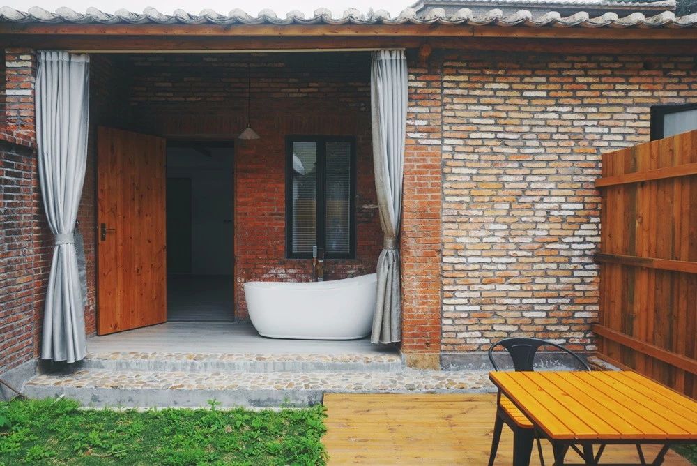 廣州·菁木山舍，有個木屋開滿鮮花看花開花落