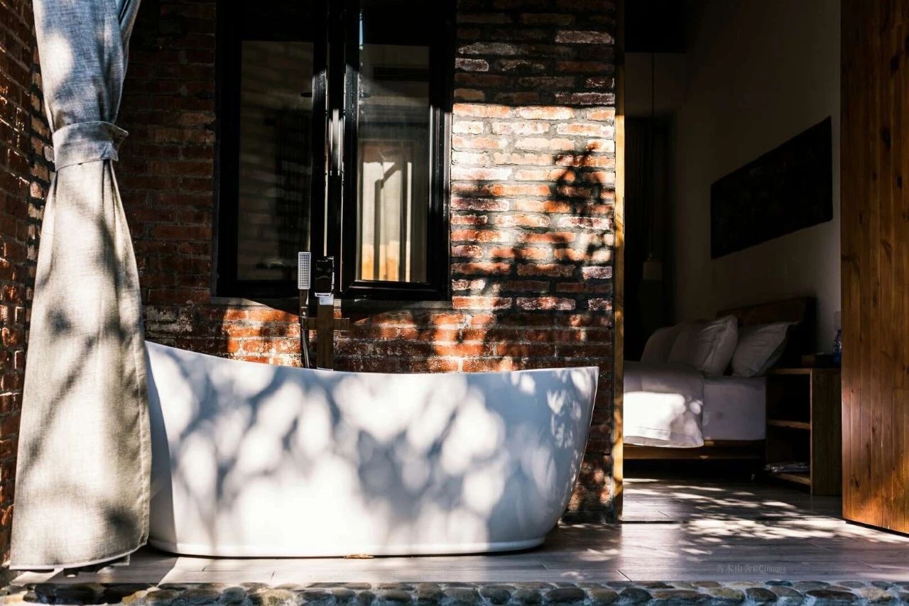 廣州·菁木山舍，有個木屋開滿鮮花看花開花落