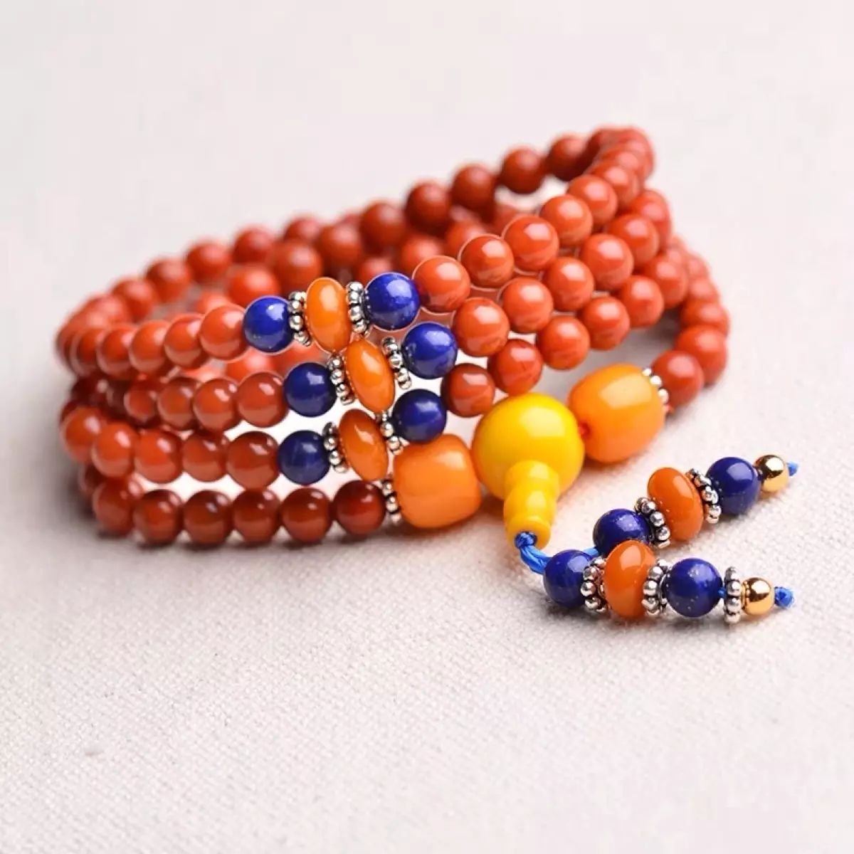 迷戀的紅，南紅手串之美！