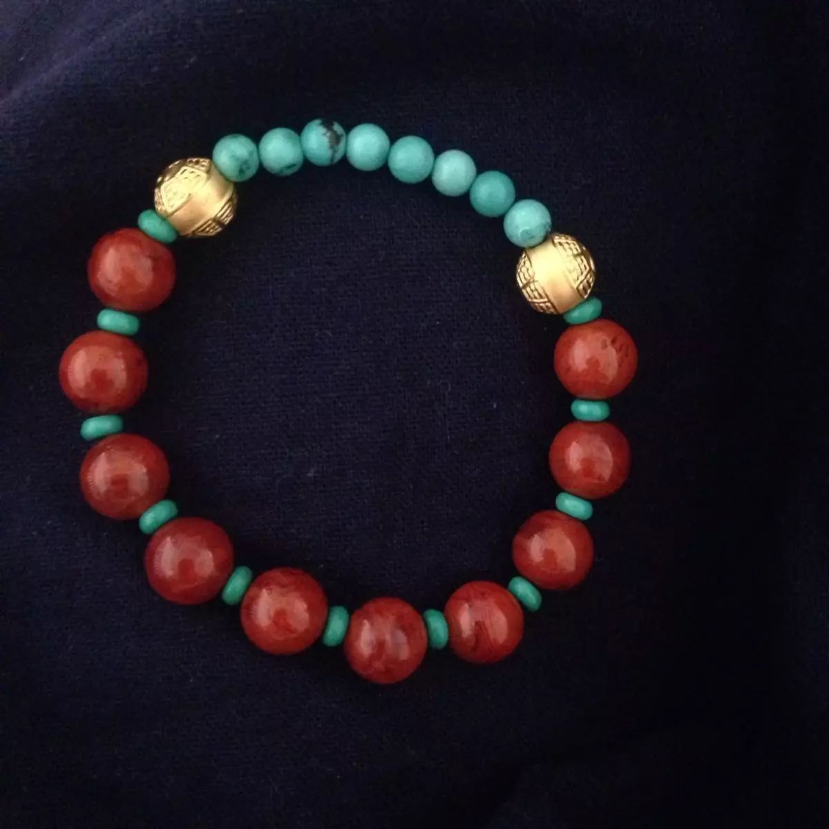 迷戀的紅，南紅手串之美！