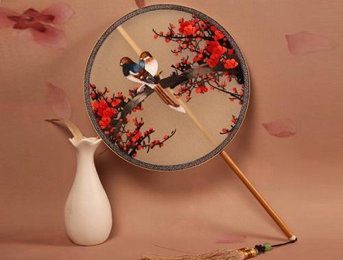 扇子輕搖，自古多風(fēng)雅！