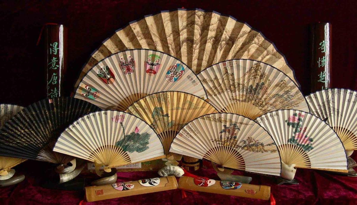 扇子輕搖，自古多風(fēng)雅！
