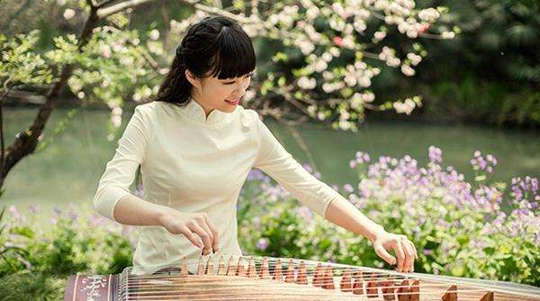 樂器古箏的好處：鍛煉優(yōu)雅十足的氣質(zhì)！
