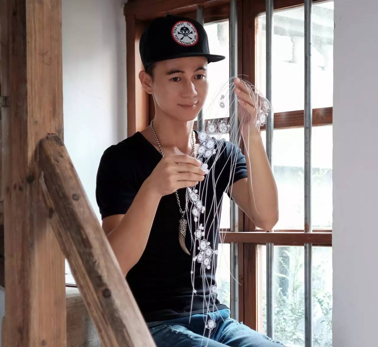 剪紙藝術(shù)作品：一次鏤空一根線條的信仰！