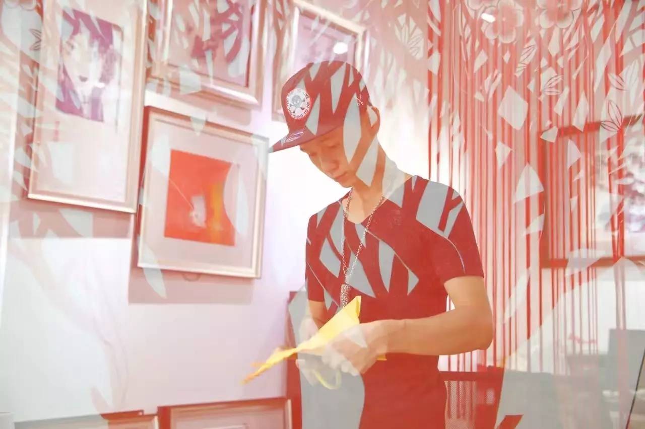 剪紙藝術(shù)作品：一次鏤空一根線條的信仰！