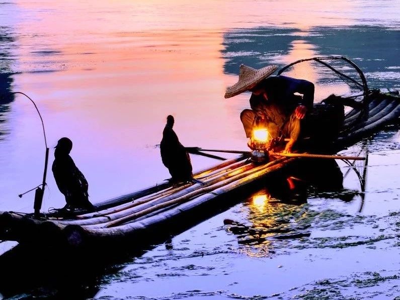 古鎮(zhèn)游玩，有一種說(shuō)走就走的旅行