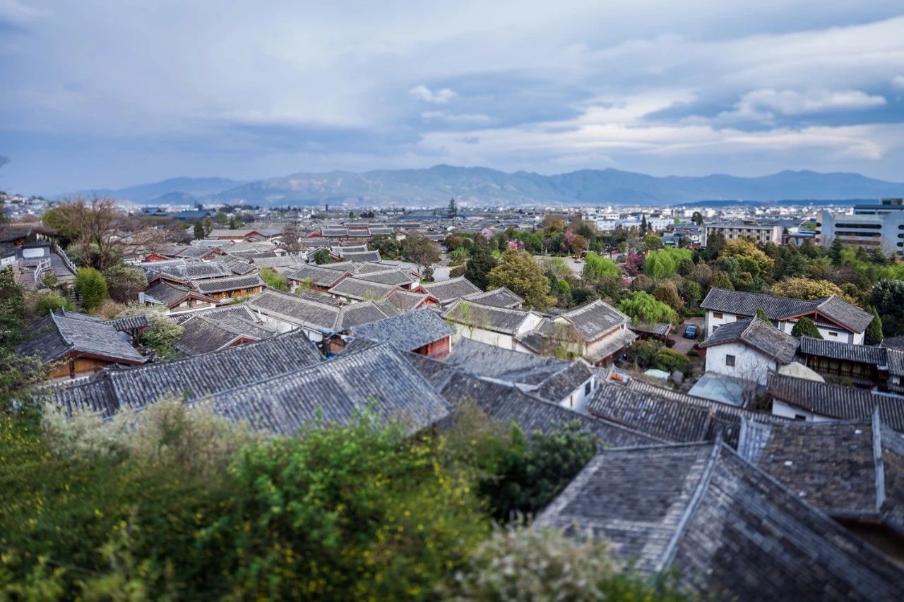 麗江·白馬里，千年古城化作最美背景