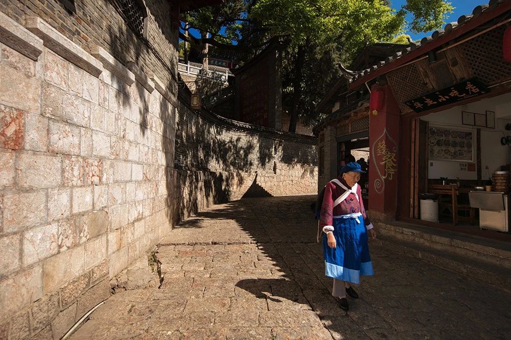 麗江·白馬里，千年古城化作最美背景