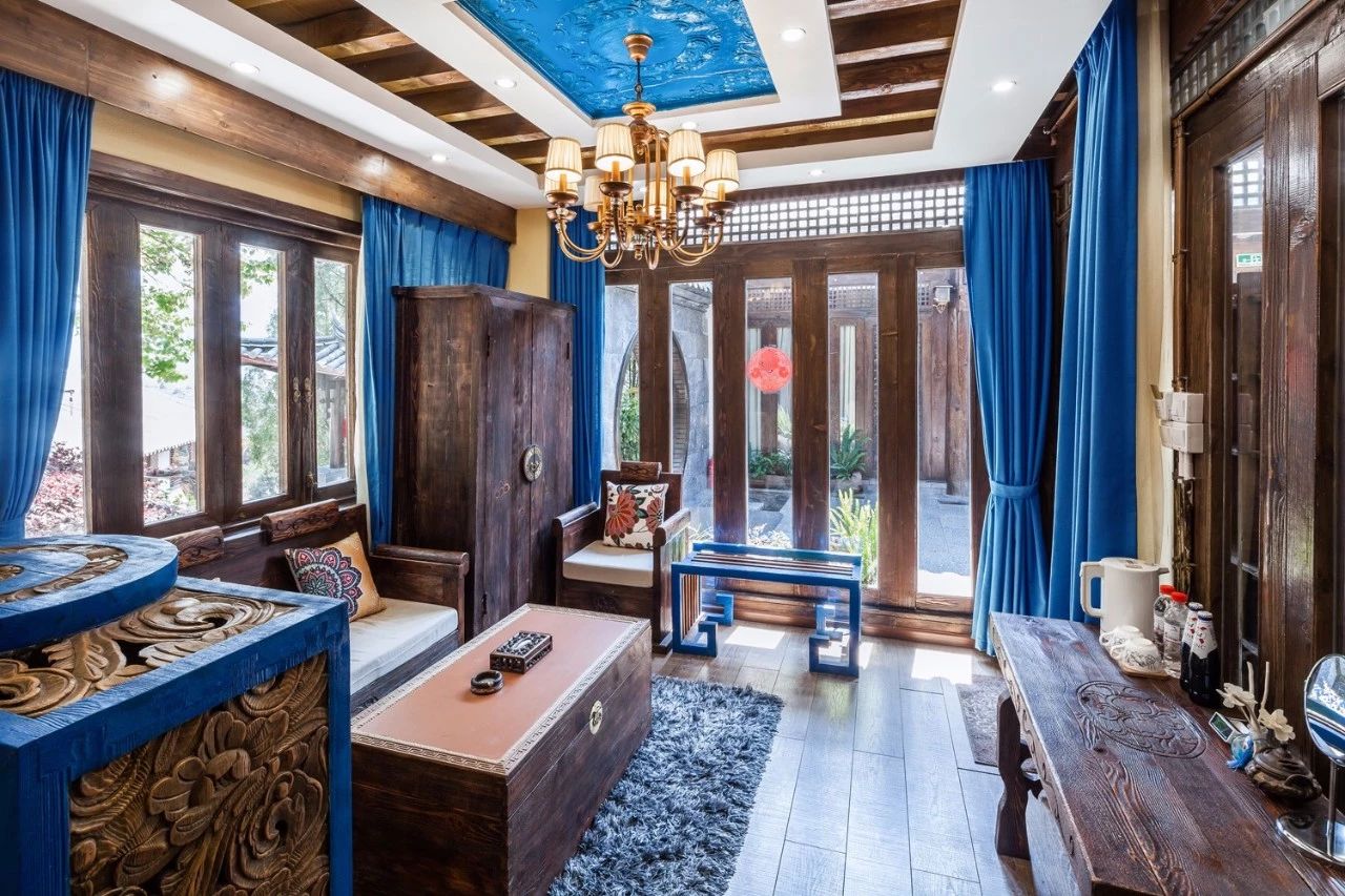 麗江·白馬里，千年古城化作最美背景